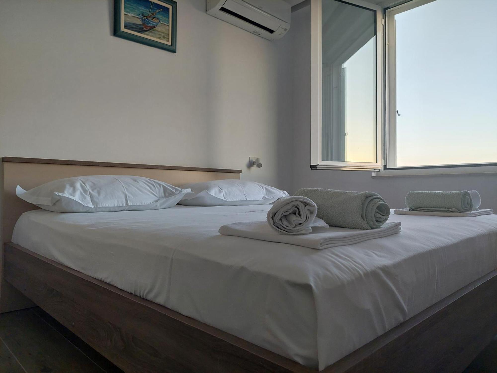 Apartman Njavro Podgora Exterior photo